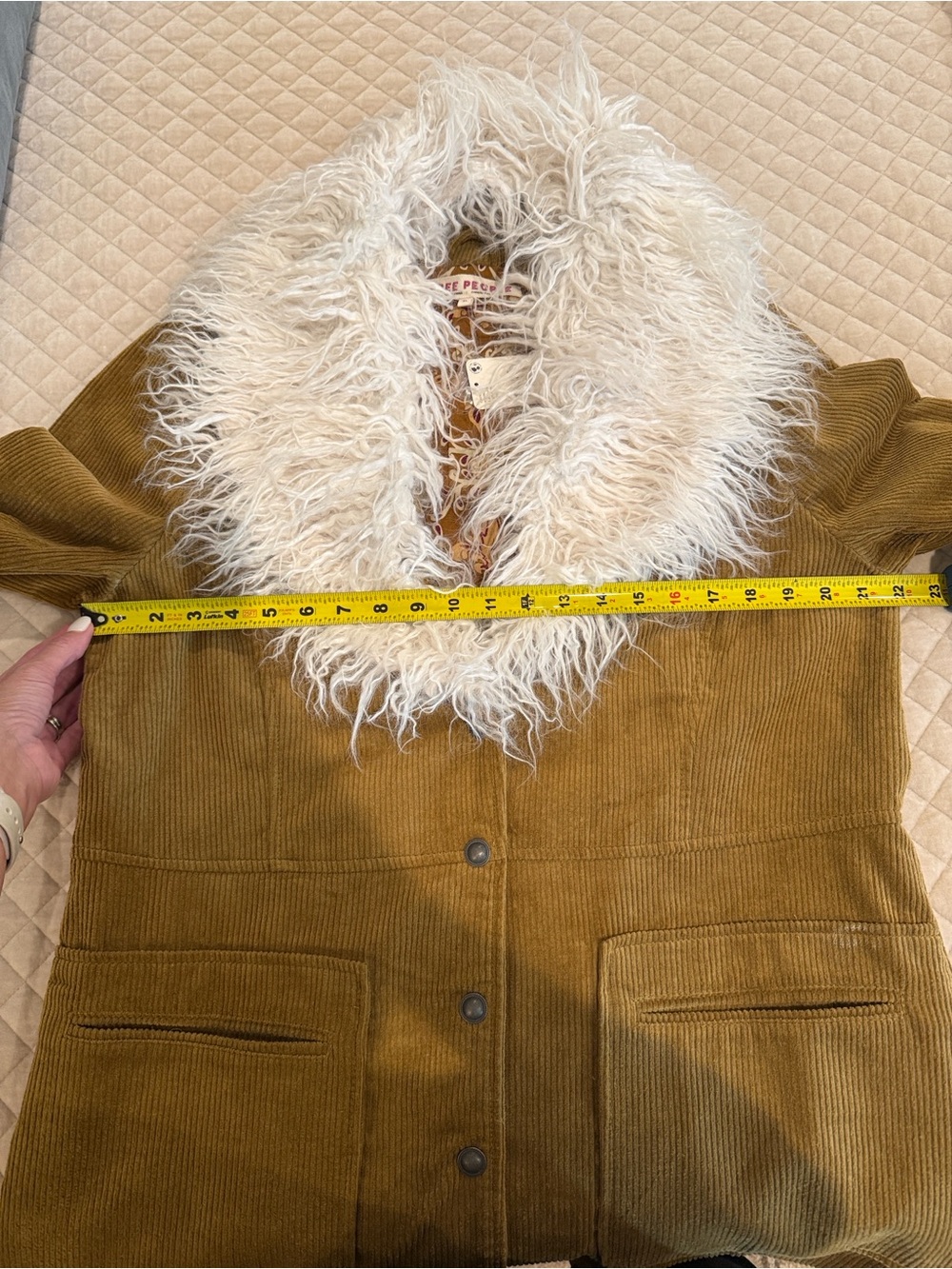 Free People golden brown Corduroy Jacket with off white/Cream Faux Fur Shawl - Picture 11 of 11